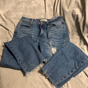 Guess Jeans - Mom style size 26